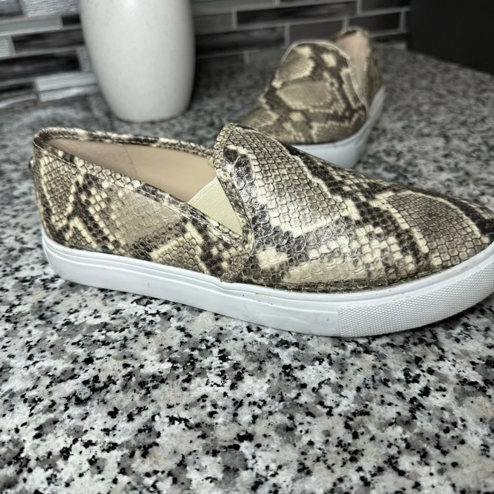 Steve Madden | Symba Reptile Print Platform Sneakers Size 7